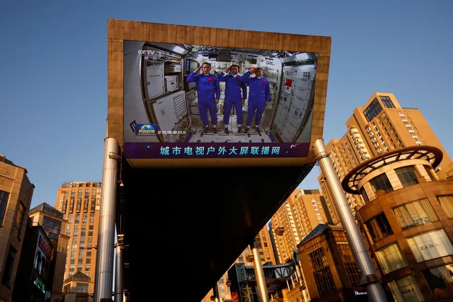 China e Estados Unidos disputam a região mais valiosa da Lua