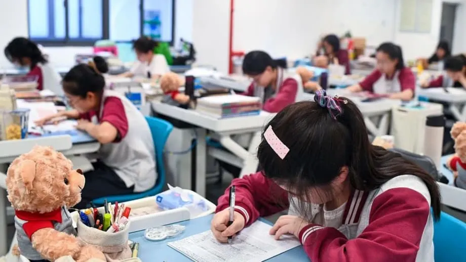 Adolescentes chineses recorrem a medicamentos controlados para escapar da pressão dos exames
