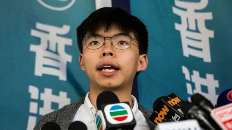Joshua Wong se declara culpado de conluio com estrangeiros sob Lei de Segurança de Hong Kong