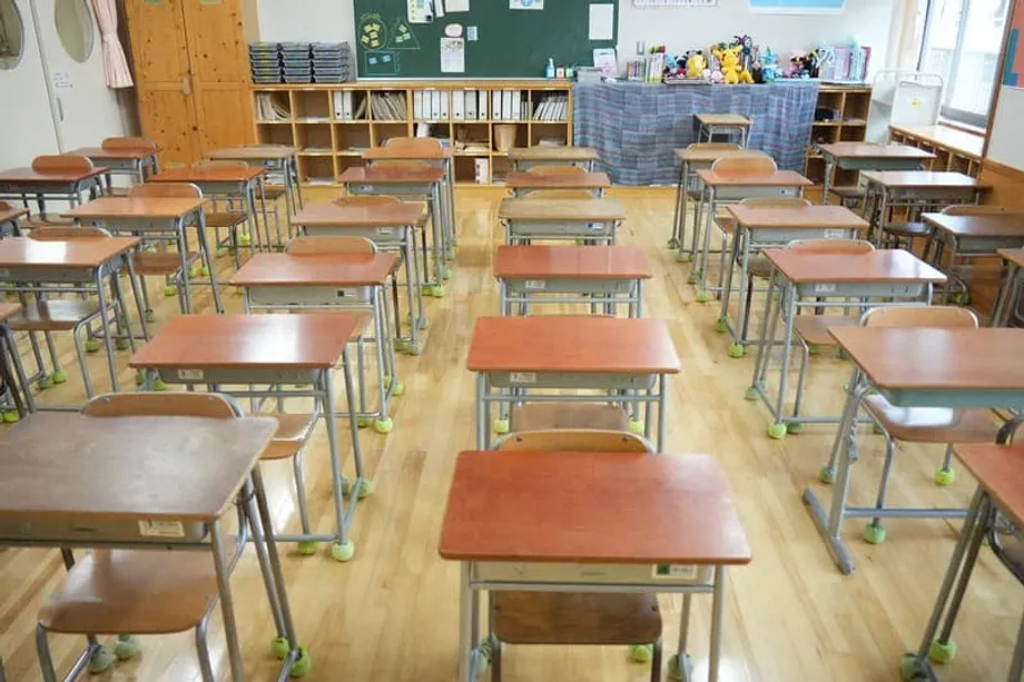 Tóquio estabelece regras escolares para pais abusivos, com gravações e reuniões de 30 minutos