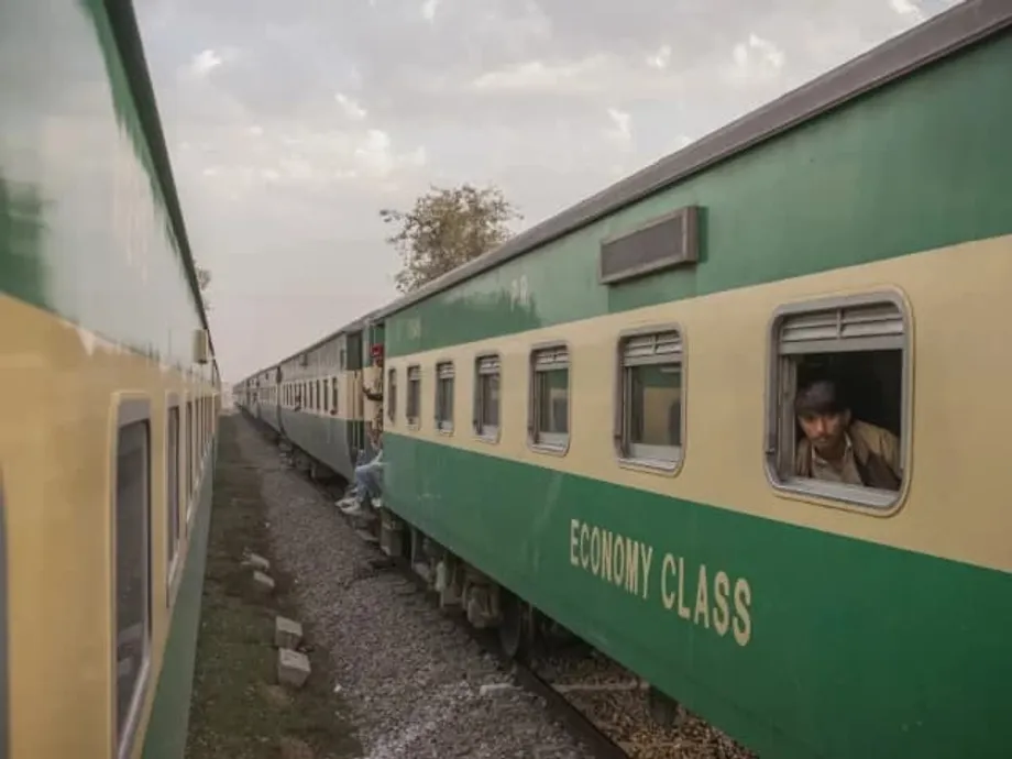 As Ferrovias do Paquistão em uma encruzilhada: mudança no financiamento da ML-1 põe à prova as ambições do CPEC