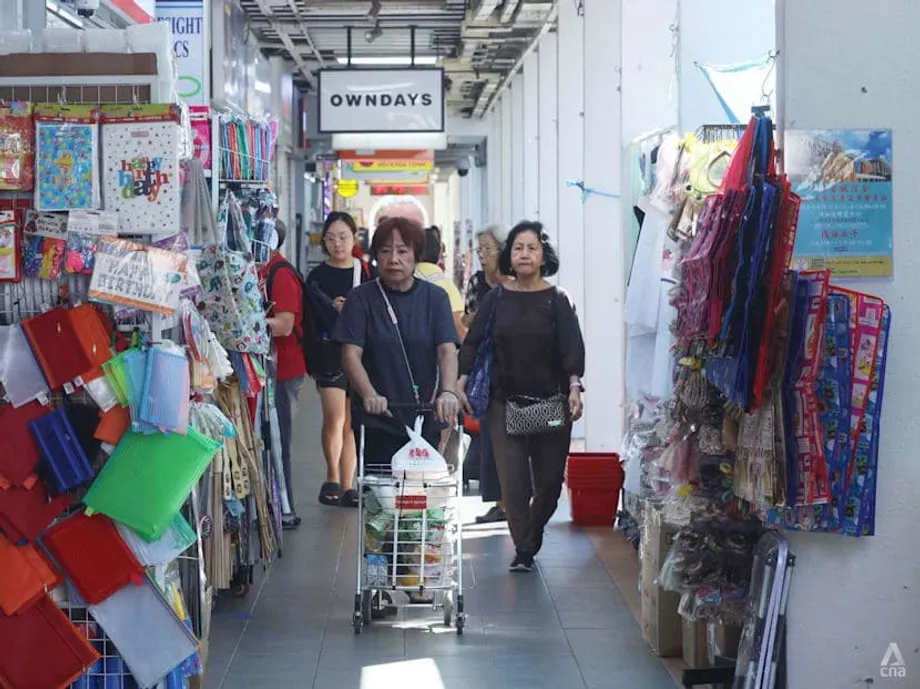 O comércio nos bairros de Singapura em um momento decisivo: tradição, redes e comunidade