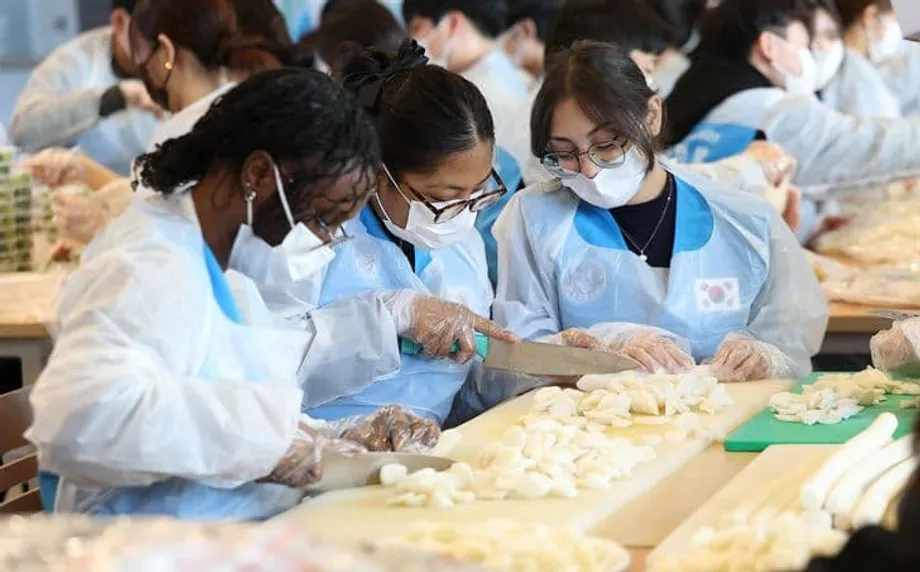 Estratégia da Coreia do Sul para estudantes internacionais enfrenta crise com aumento de permanências além do prazo do visto