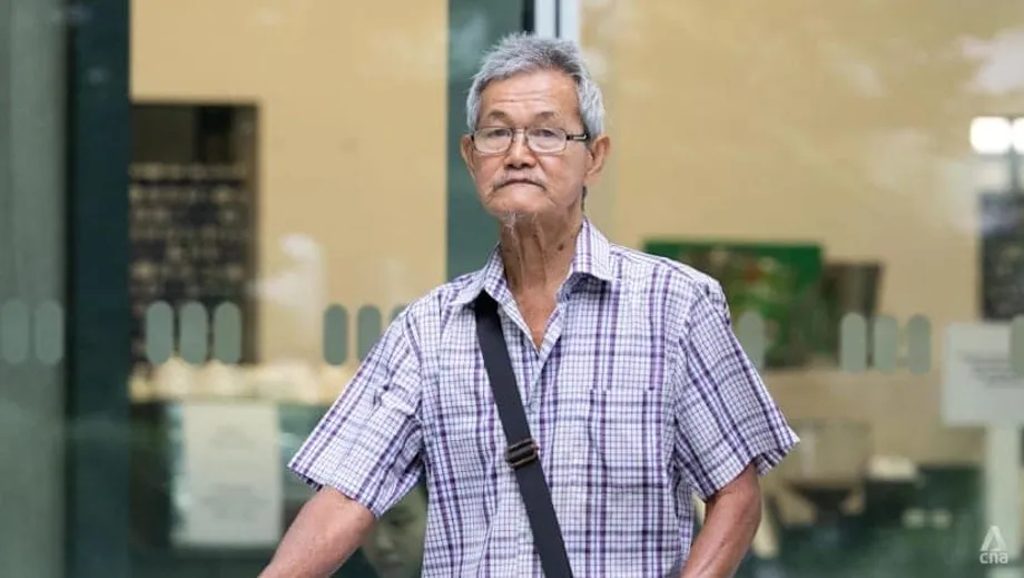 Idoso de 77 anos é multado em S$ 500 por soltar corvos de armadilha do NParks em Toa Payoh