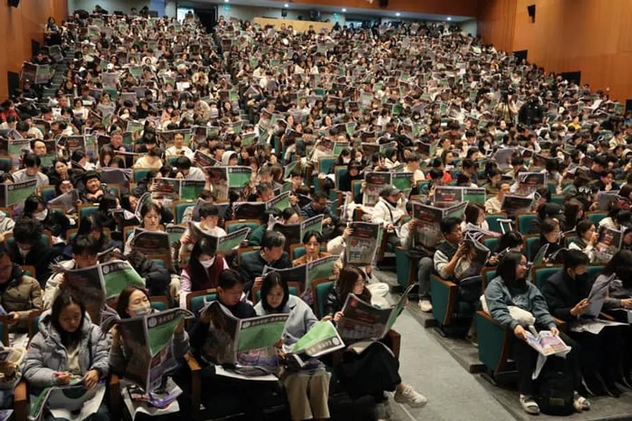 O paradoxo educacional da Coreia do Sul: por que os pais se apegam à memorização enquanto a IA transforma o futuro