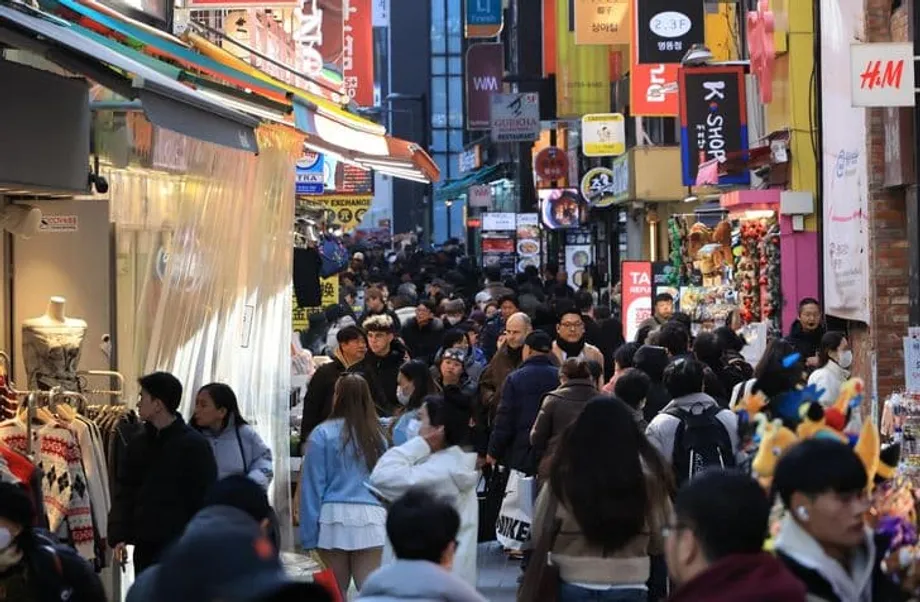Coreia do Sul endurece combate à exploração de turistas com novas penalidades rigorosas e reformas de vistos