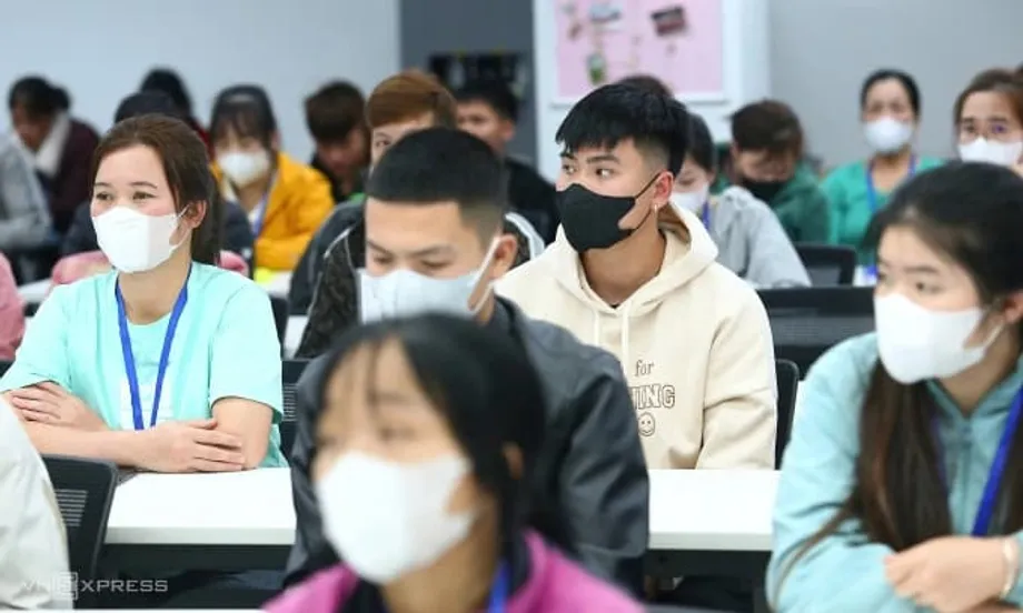 Foxconn e Luxshare oferecem bônus equivalentes a dois meses de salário no Vietnã, mas ainda não conseguem encontrar trabalhadores suficientes