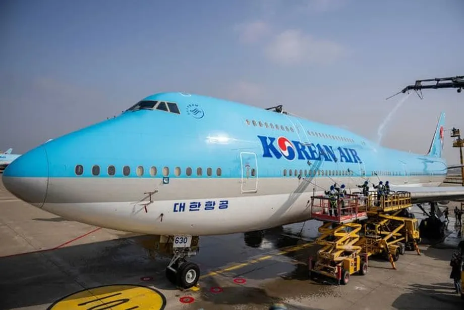 Companhias aéreas coreanas triplicam sobretaxas de combustível enquanto conflito no Oriente Médio desencadeia crise global na aviação