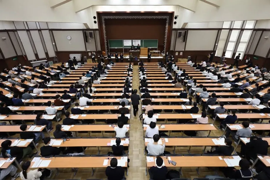 Universidades privadas do Japão enfrentam ponto crítico com agravamento da crise financeira