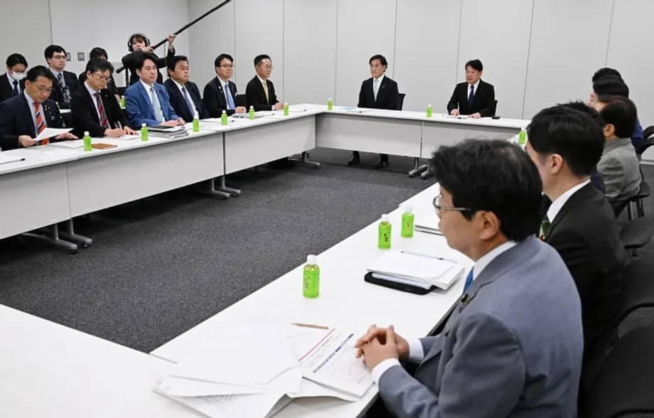 Japão avalia alternativa de imposto de 1% sobre alimentos para evitar descumprir promessa de campanha por atrasos técnicos