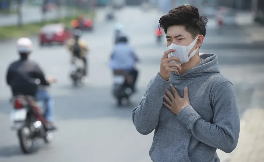 Vietnam Proposes Smog Alerts That Could Move Classes Online Across Eight Northern Localities