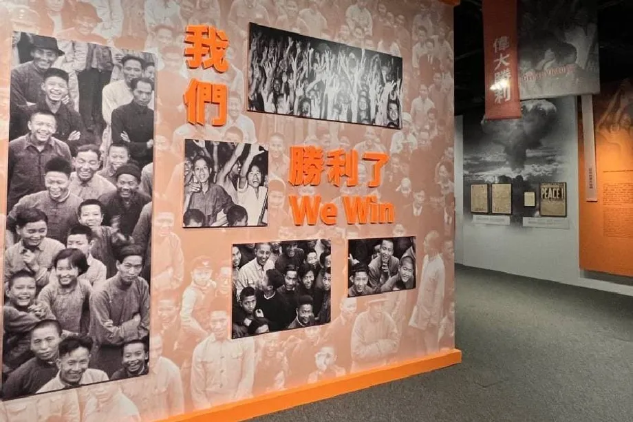 Enviados visitam exposição sobre a Segunda Guerra Mundial em Hong Kong, com foco na memória e na paz